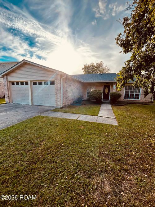 310 Riviera Dr, Slidell, LA, 70460-5118 | Card Image