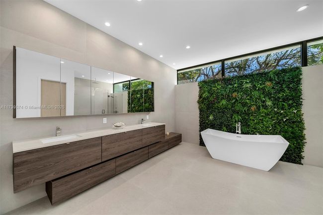 6830 Sw 104 Th St, House other with 7 bedrooms, 8 bathrooms and null parking in Pinecrest FL | Image 18