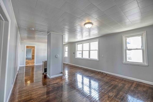apt-2-1636 S Main St, Fall River, MA, 02724-5328 | Card Image