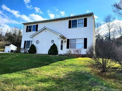 6 Maple Ave, Goshen, NY, 10924-6728 | Card Image
