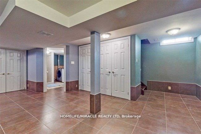 7 Greenhills Sq, House other with 3 bedrooms, 2 bathrooms and 4 parking in Brampton ON | Image 19
