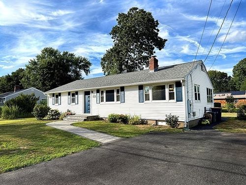 11 Webb Rd, Sharon, MA, 02067-2637 | Card Image