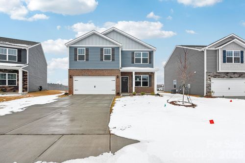 470 Janie Circle, Newton, NC, 28658 | Card Image