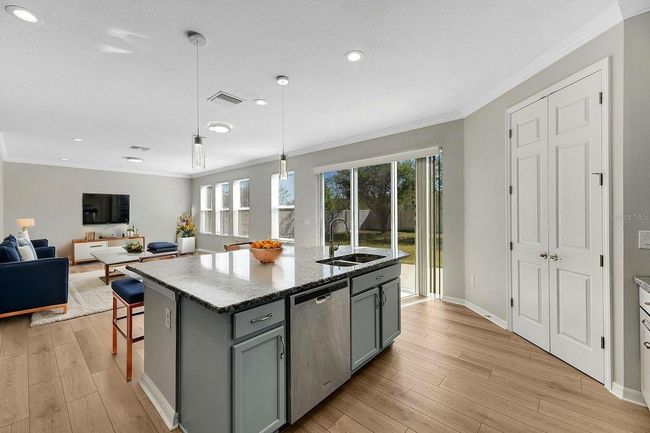 Kitchen/Dining Area | Image 5