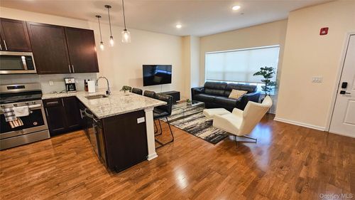 8-260 Main St, Goshen, NY, 10924-1997 | Card Image