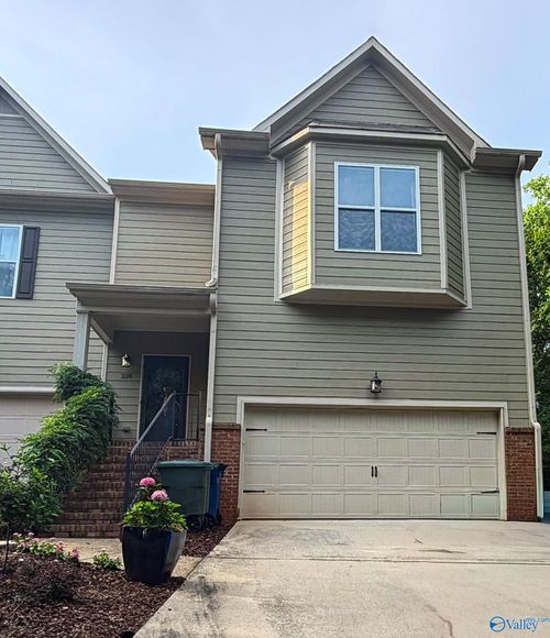 218 Treetop Dr Ne, Huntsville, AL, 35801-1988 | Card Image