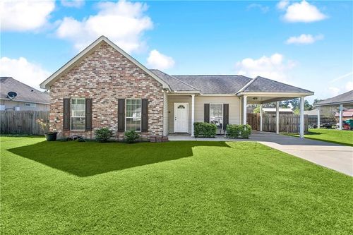 40222 Pecan Allee Dr, Ponchatoula, LA, 70454-9219 | Card Image