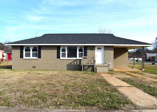 900 N Cave St, Tuscumbia, AL, 35674-1321 | Card Image