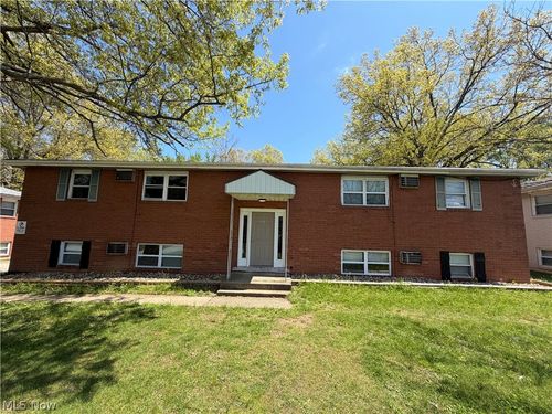 223 Kendall Ave, Campbell, OH, 44405-2051 | Card Image
