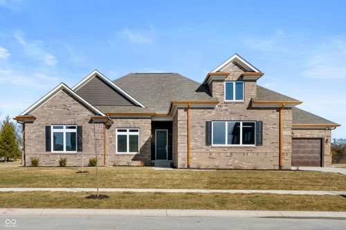 4248 Stone Lake Dr, Zionsville, IN, 46077-4628 | Card Image