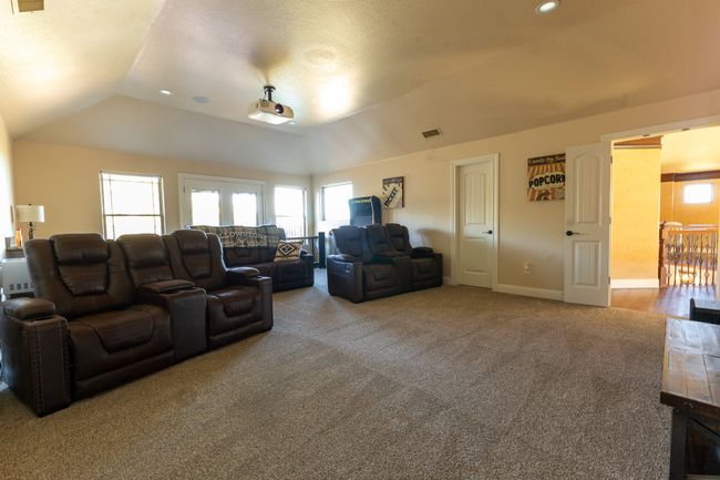 Theater room | Image 27