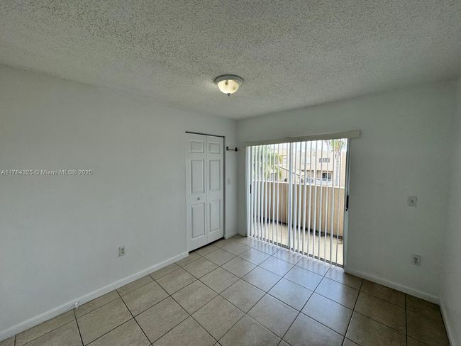 APT-201 - 2620 W 76 Th St, Condo with 2 bedrooms, 2 bathrooms and null parking in Hialeah FL | Image 19