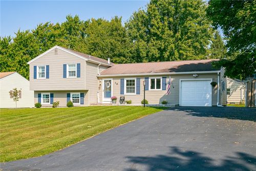 36 Tomahawk Trl, Henrietta, NY, 14467-9500 | Card Image