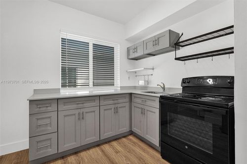 apt-8-319 80th St, Miami Beach, FL, 33141-1679 | Card Image