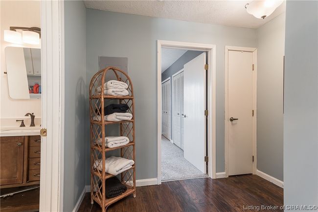 APT-55 - 1417 Slate Run Rd, Condo with 2 bedrooms, 2 bathrooms and null parking in New Albany IN | Image 16
