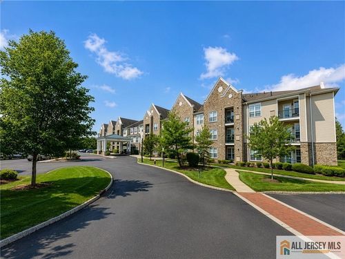 304-100 Middlesex Blvd, Plainsboro, NJ, 08536-2089 | Card Image