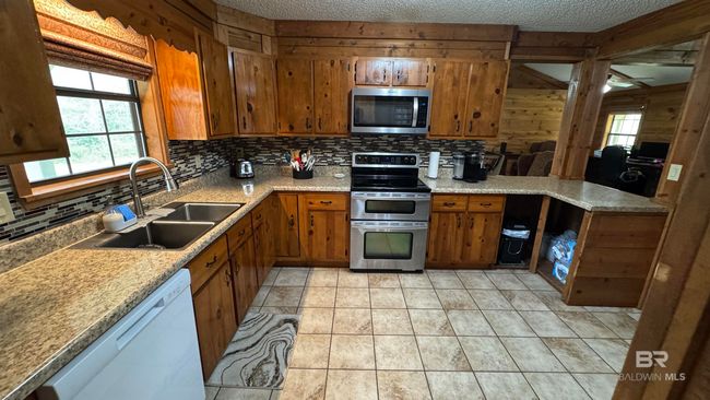 Kitchen | Image 14