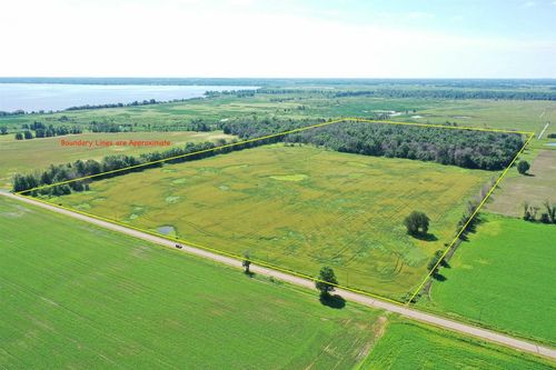 N4695 35th Avenue, Poy Sippi, WI, 54940 | Card Image