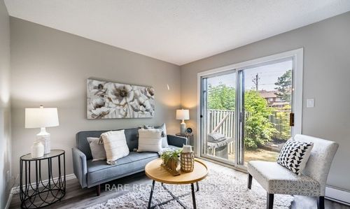 18-221 Ormond Dr, Oshawa, ON, L1G6T7 | Card Image
