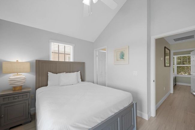 7041 Harbor Village Dr, Condo with 2 bedrooms, 3 bathrooms and null parking in Duck Key FL | Image 29