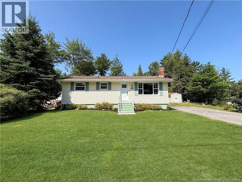 36 Chapel Rd, Rothesay, NB, E2E3M2 | Card Image