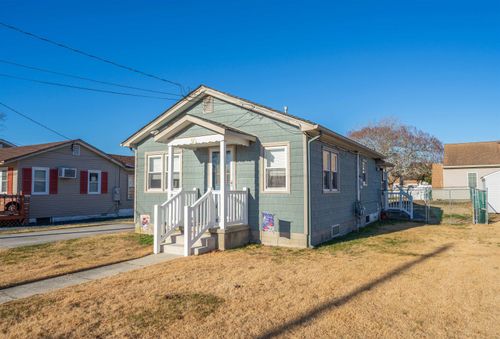 50 Vacation Rd, Villas, NJ, 08251-1450 | Card Image