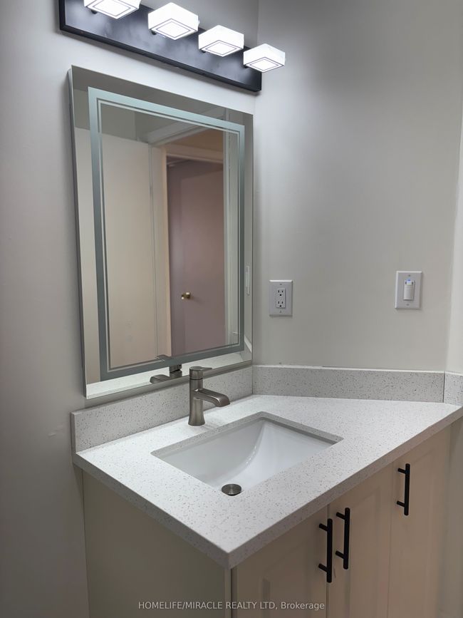 14 - 1255 Upper Gage Ave, Condo with 3 bedrooms, 2 bathrooms and 1 parking in Hamilton ON | Image 35