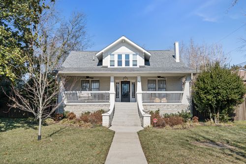 706 W 7th St, Columbia, TN, 38401-3052 | Card Image