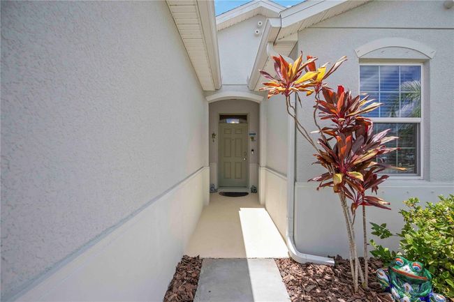 13804 Woodbridge Ter, House other with 3 bedrooms, 2 bathrooms and null parking in LAKEWOOD RANCH FL | Image 4