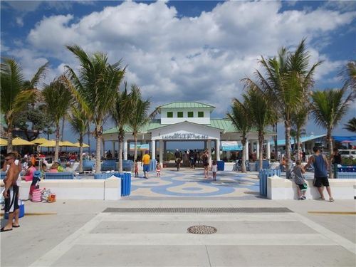 a110-5201 Ne 24th Ter, Fort Lauderdale, FL, 33308-3959 | Card Image