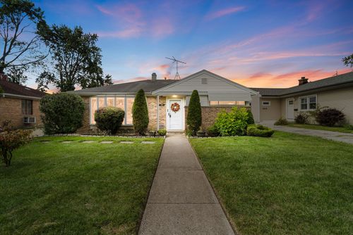 930 S 3rd Ave, Des Plaines, IL, 60016-6203 | Card Image