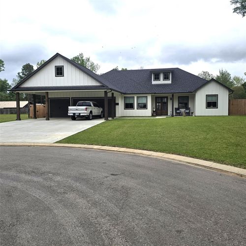 111 Bluegill Dr, Shepherd, TX, 77371-7094 | Card Image