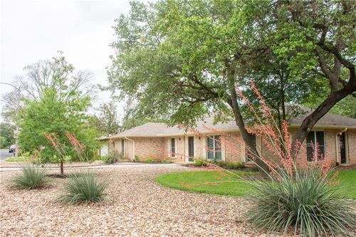 7000 Greenock St, Austin, TX, 78749-2406 | Card Image