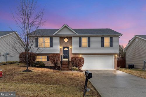 512 Ford Cir, INWOOD, WV, 25428-4452 | Card Image