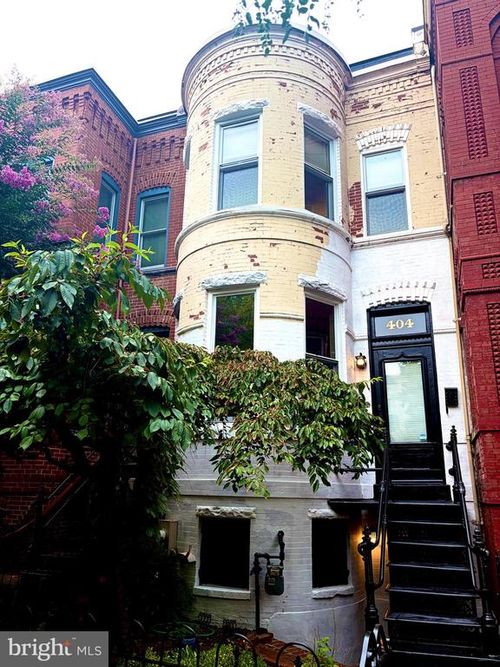 404 9th St Ne, WASHINGTON, DC, 20002-6118 | Card Image