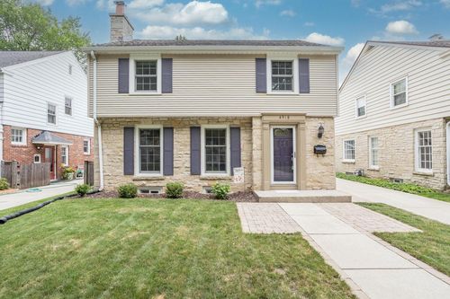 4918 N Elkhart Avenue, Whitefish Bay, WI, 53217 | Card Image