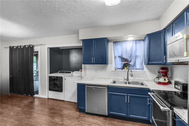 Kitchen | Image 7