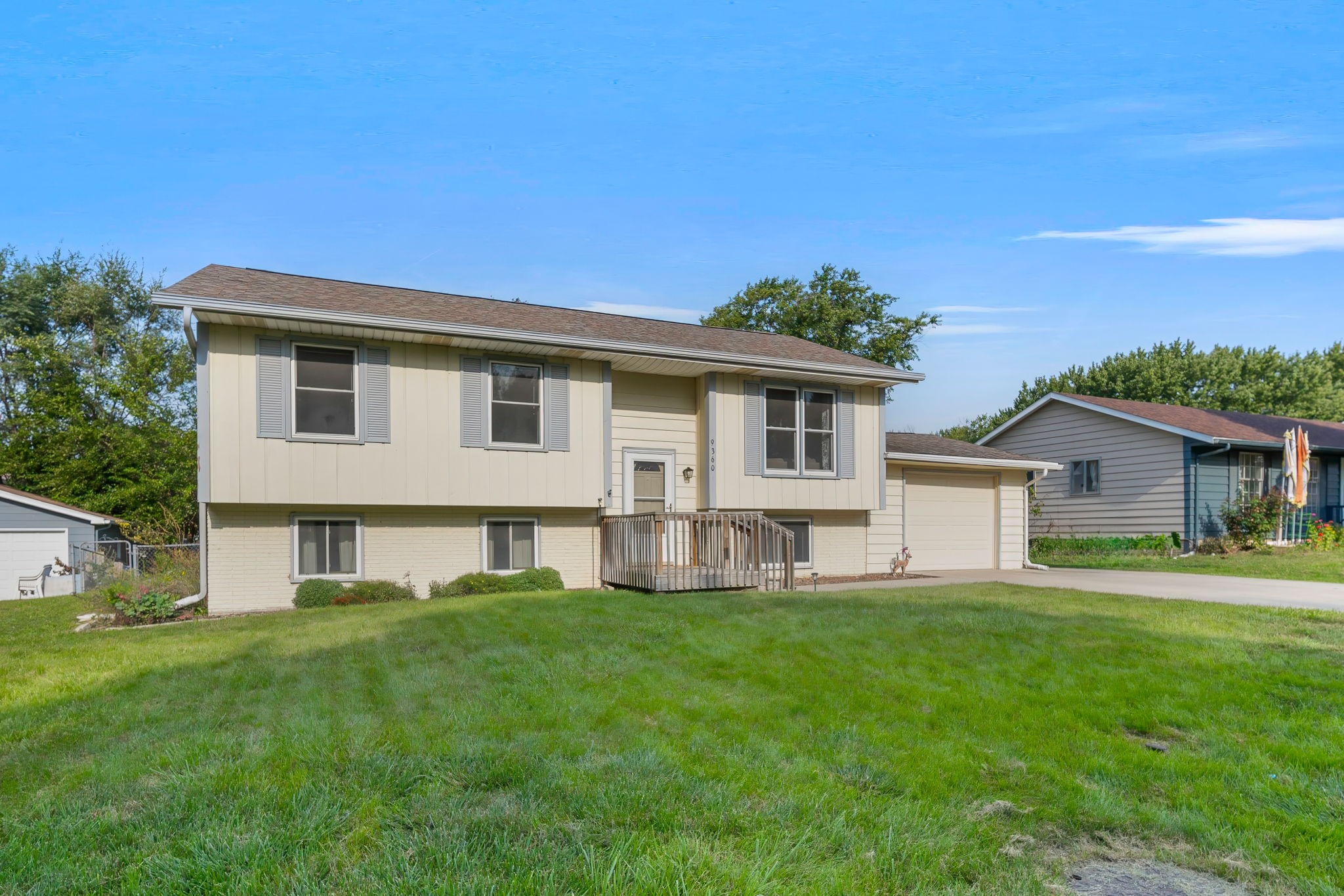 Elmcrest Dr, Norwalk, IA 50211