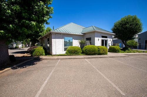 353 Park Marina Circle, Redding, CA, 96001 | Card Image