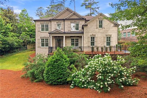 3104 Skyland Dr Ne, Chamblee, GA, 30341-4728 | Card Image