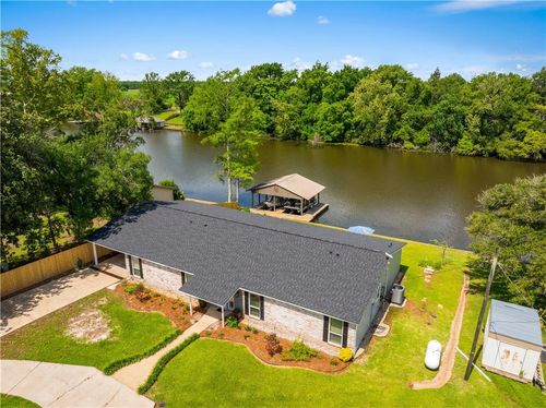 483 Saint Pauls Church Rd, Natchez, LA, 71456-3739 | Card Image