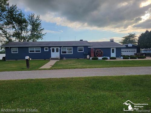 4324 Oak Glen Dr, Camden, MI, 49232-9766 | Card Image