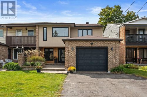 550 Foxview Pl, Ottawa, ON, K1K4C4 | Card Image