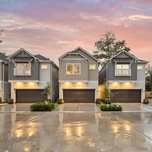 5217 Amber Sunrise Dr, Houston, TX, 77018-1052 | Card Image