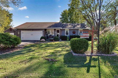 235 Ne 59th St, Topeka, KS, 66617-1621 | Card Image