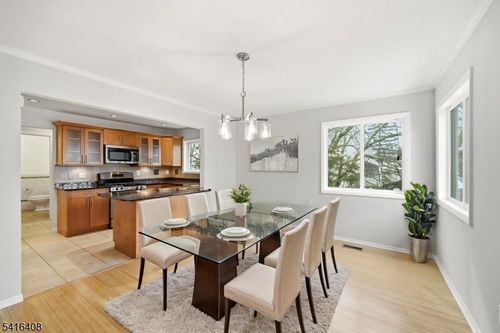 apt-4-38 Chestnut St, Morristown, NJ, 07960-8602 | Card Image