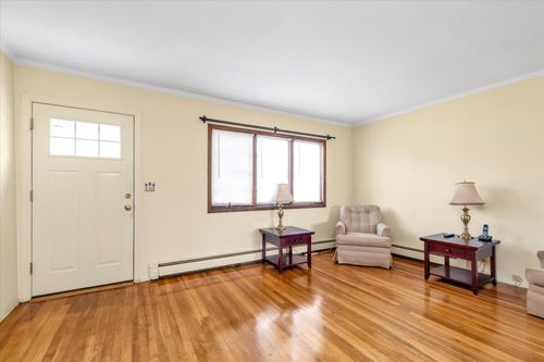 2693 Fox Rd, Baldwin, NY, 11510-3602 | Card Image