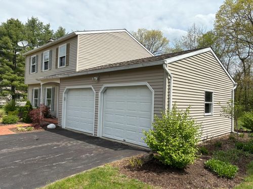 25 Hibernia Heights Dr, Salt Point, NY, 12578-2149 | Card Image