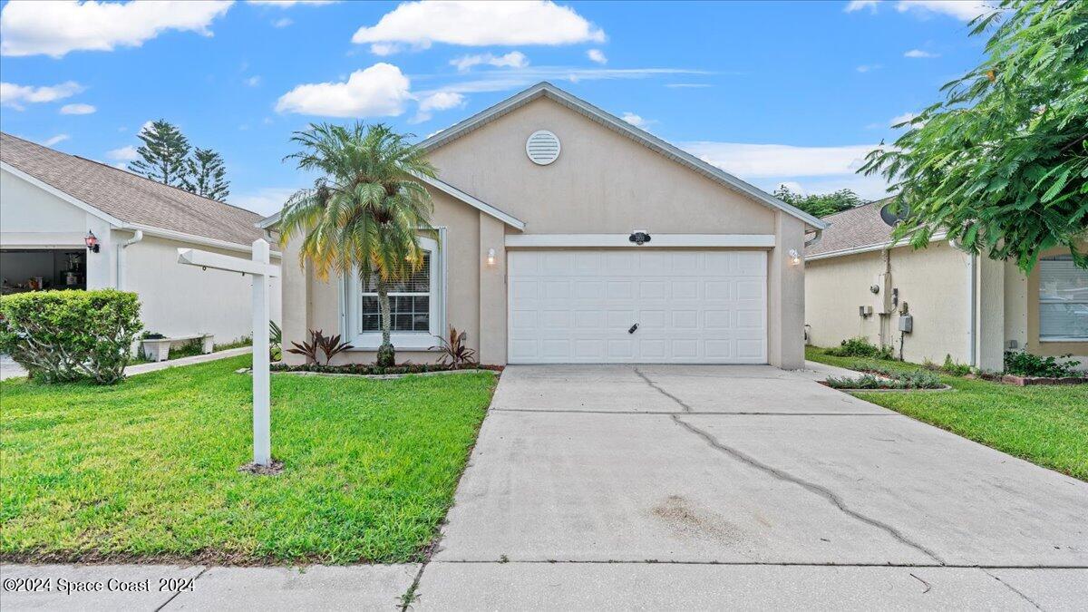 Maderia Cir, Melbourne, FL 32935