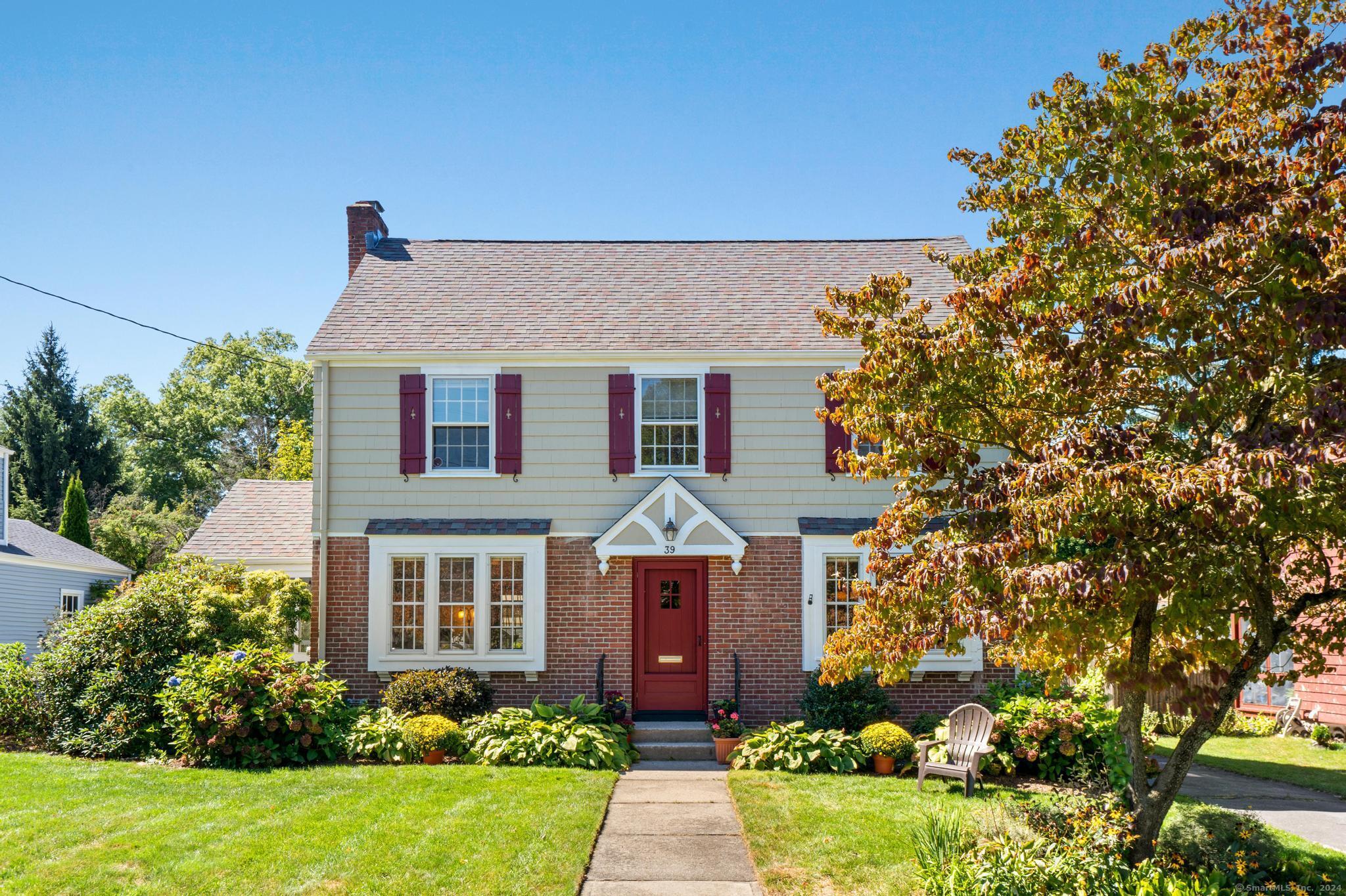 Castlewood Rd, West Hartford, CT 06107